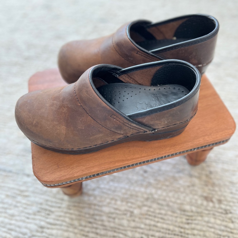 Dansko leather clogs. Brown. Size 36.